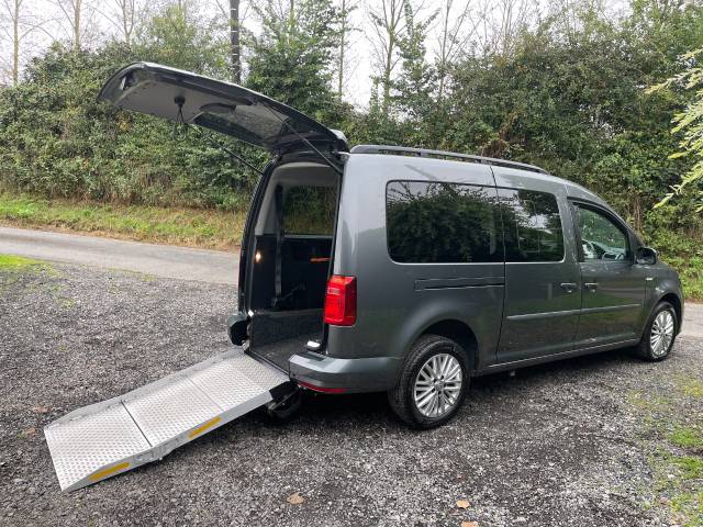 Volkswagen Caddy Maxi Life 2.0 TDI 5dr DSG AUTOMATIC WHEELCHAIR ACCESSIBLE VEHICLE 5 SEATS Wheelchair Adapted Diesel Grey