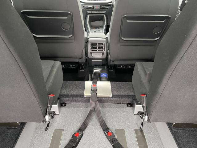 2023 Ford Tourneo Connect 2.0 EcoBlue Titanium 5dr AUTO WHEELCHAIR ACCESSIBLE VEHICLE 4 SEATS