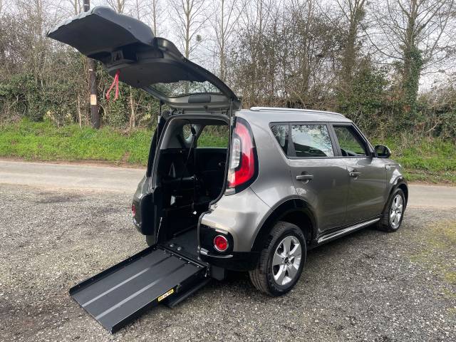 Kia Soul 1.6 GDi 1 5dr WHEELCHAIR ACCESSIBLE VEHICLE 2 SEATS Wheelchair Adapted Petrol Silver