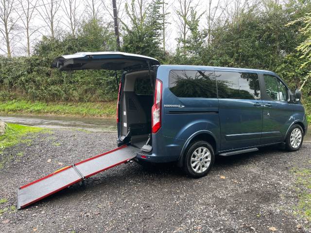 Ford Tourneo Custom 2.0 EcoBlue 130ps Titanium WHEELCHAIR ACCESSIBLE VEHICLE 5 SEATS Wheelchair Adapted Diesel Blue