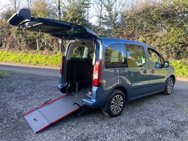 Peugeot Partner Tepee 1.6 HORIZON RE WHEELCHAIR ACCESSIBLE VEHICLE 3 SEATS Wheelchair Adapted Diesel Blue