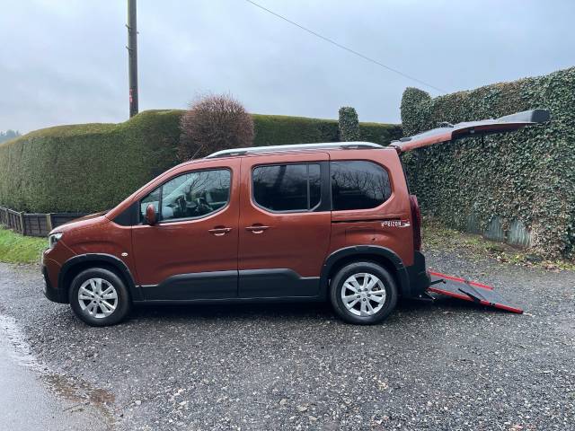 2020 Peugeot Rifter 1.5 BlueHDi 130 Allure 5dr AUTO WHEELCHAIR ACCESSIBLE VEHICLE 3 SEATS