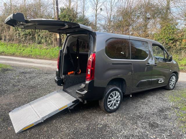 Citroen Berlingo 1.2 PureTech 130 Feel XL 5dr AUTOMATIC WHEELCHAIR ACCESSIBLE VEHICLE Wheelchair Adapted Petrol Grey
