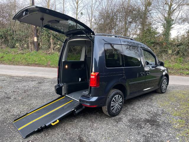 Volkswagen Caddy Life 2.0 TDI 5dr DSG AUTO WHEELCHAIR ACCESSIBLE VEHICLE 3 SEATS Wheelchair Adapted Diesel Blue