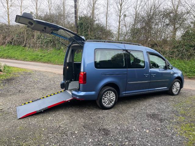 Volkswagen Caddy Maxi Life 2.0 TDI 5dr DSG AUTOMATIC WHEELCHAIR ACCESSIBLE VEHICLE 5 SEATS Wheelchair Adapted Diesel Blue