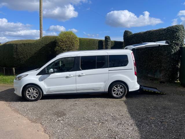 2019 Ford Grand Tourneo Connect 1.5 EcoBlue 120 Titanium 5dr WHEELCHAIR ACCESSIBLE VEHICLE 5 SEATS