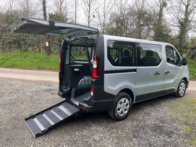 2023 Renault Trafic 2.0 TRAFIC SL28 BUSINESS WHEELCHAIR ACCESSIBLE VEHICLE 4 SEATS