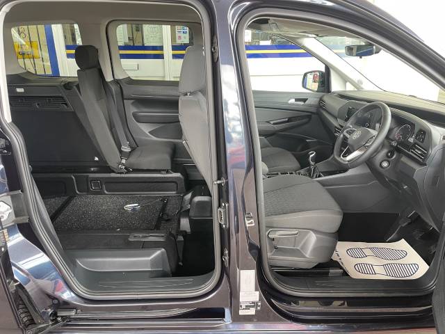 2024 Volkswagen Caddy 2.0 TDI Life 5dr WHEELCHAIR ACCESSIBLE VEHICLE 3 SEATS