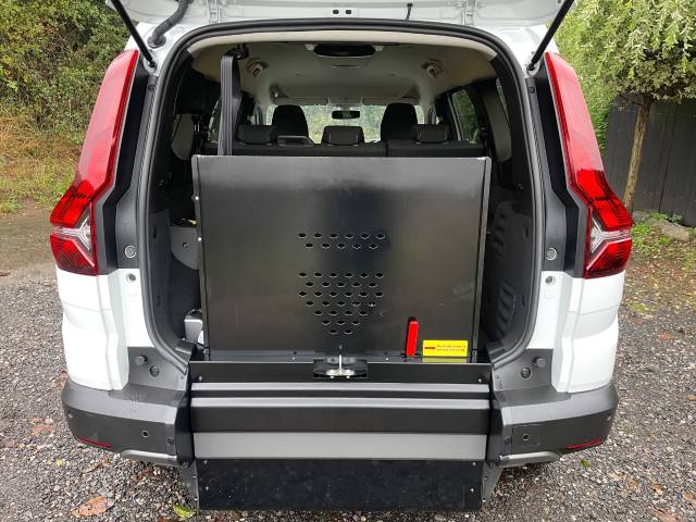 2023 Dacia Jogger 1.0 TCe Expression 5dr WHEELCHAIR ACCESSIBLE VEHICLE 5 SEATS