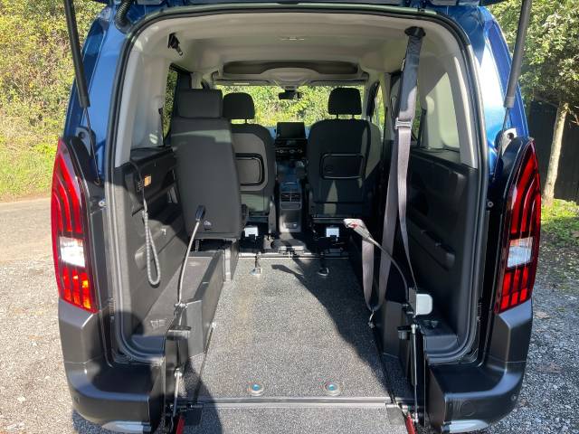 2023 Peugeot Rifter 1.5 BlueHDi 100 Allure 5dr WHEELCHAIR ACCESSIBLE VEHICLE 3 SEATS