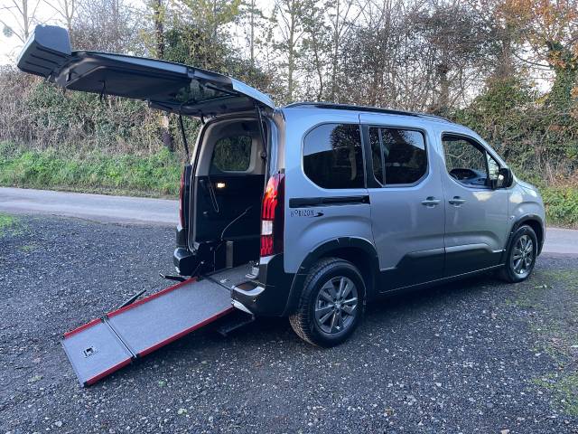Peugeot Rifter 1.5 BlueHDi 100 Allure 5dr 3 SEATS WHEELCHAIR ACCESSIBLE VEHICLE Wheelchair Adapted Diesel Grey