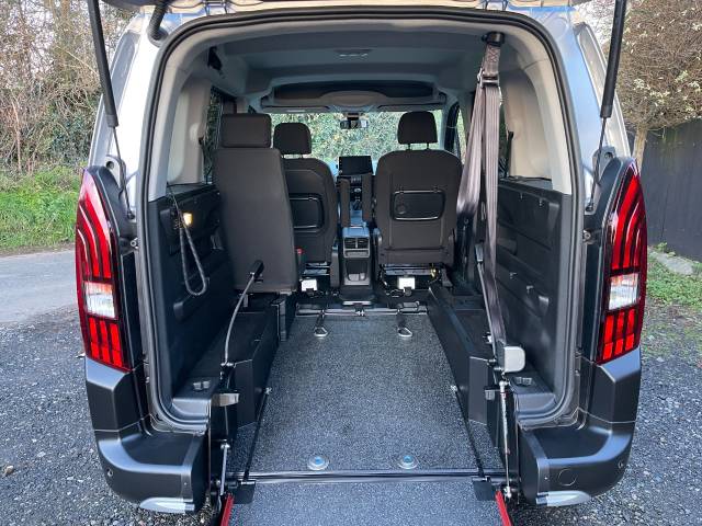 2023 Peugeot Rifter 1.5 BlueHDi 100 Allure 5dr 3 SEATS WHEELCHAIR ACCESSIBLE VEHICLE
