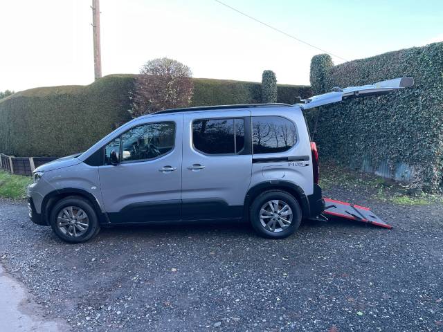 2023 Peugeot Rifter 1.5 BlueHDi 100 Allure 5dr 3 SEATS WHEELCHAIR ACCESSIBLE VEHICLE