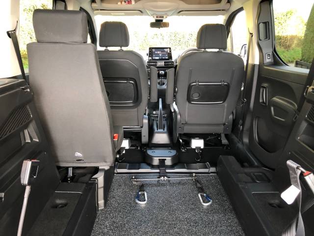 2024 Citroen Berlingo 1.5 BlueHDi 100 Feel M 5dr WHEELCHAIR ACCESSIBLE VEHICLE 3 SEATS