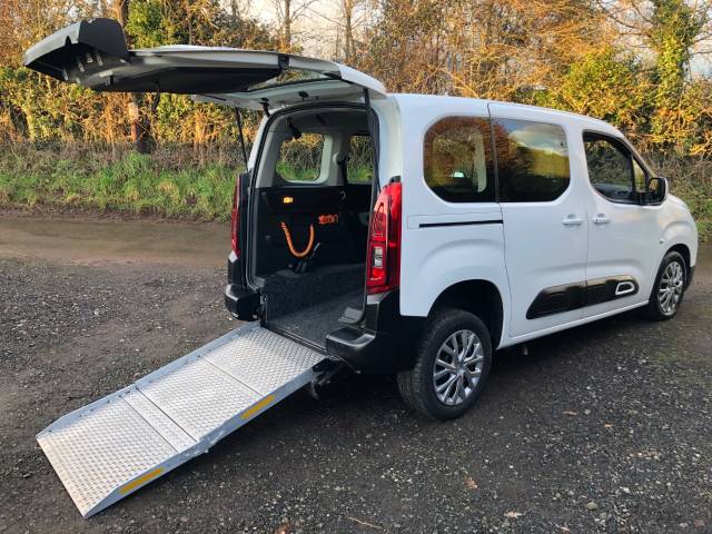 2019 Citroen Berlingo 1.5 BlueHDi 100 Feel M 5dr WHEELCHAIR ACCESSIBLE VEHICLE 3 SEATS