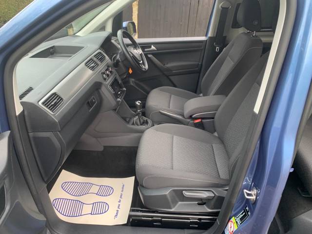 2019 Volkswagen Caddy Maxi Life 2.0 TDI 5dr WHEELCHAIR ACCESSIBLE VEHICLE 5 SEATS