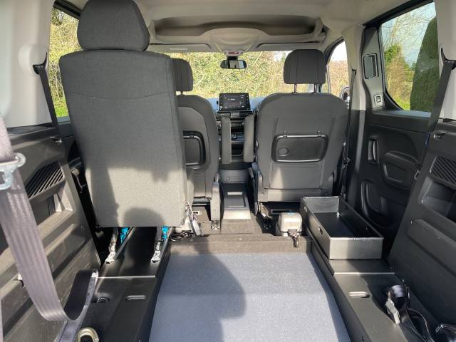 2022 Vauxhall Combo-life 1.2 Turbo 130 SE 5dr AUTOMATIC WHEELCHAIR ACCESSIBLE VEHICLE 3 SEATS