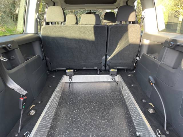 2020 Volkswagen Caddy Maxi Life 2.0 TDI 5dr DSG AUTO WHEELCHAIR ACCESSIBLE VEHICLE 5 SEATS
