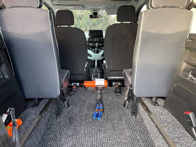 2020 Citroen Berlingo 1.5 BlueHDi 100 Feel M 5dr WHEELCHAIR ACCESSIBLE VEHICLE 4 SEATS WINCH