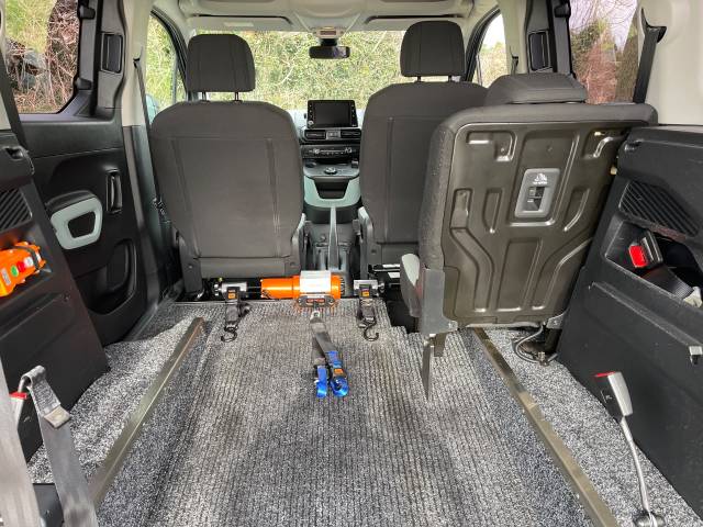 2020 Citroen Berlingo 1.5 BlueHDi 130 Feel M 5dr AUTOMATIC WHEELCHAIR ACCESSIBLE VEHICLE 3 SEATS WINCH