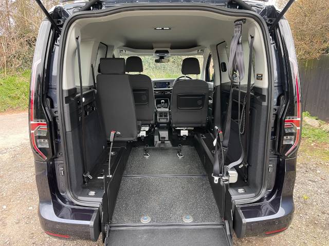 2024 Volkswagen Caddy 2.0 TDI Life 5dr WHEELCHAIR ACCESSIBLE VEHICLE 3 SEATS