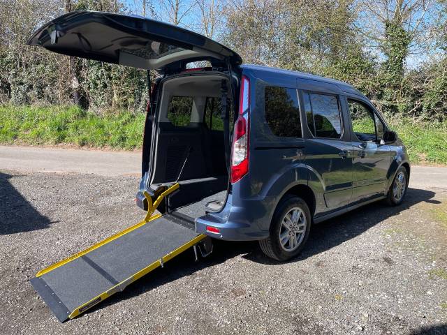 Ford Tourneo Connect 1.5 EcoBlue 120 Titanium 5dr AUTOMATIC WHEELCHAIR ACCESSIBLE VEHICLE 3 SEATS Wheelchair Adapted Diesel Blue
