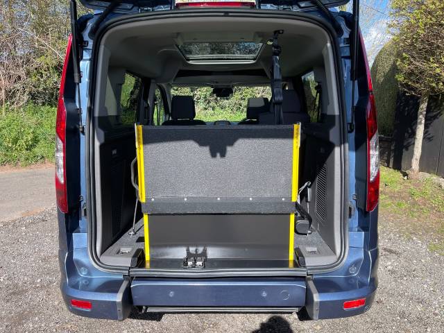 2022 Ford Tourneo Connect 1.5 EcoBlue 120 Titanium 5dr AUTOMATIC WHEELCHAIR ACCESSIBLE VEHICLE 3 SEATS