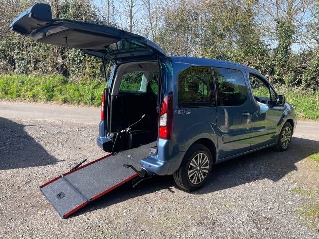 Peugeot Partner Tepee 1.6 HORIZON RS BLUE HDI S/S AUTOMATIC WHEELCHAIR ACCESSIBLE VEHICLE 5 SEATS Wheelchair Adapted Diesel Blue