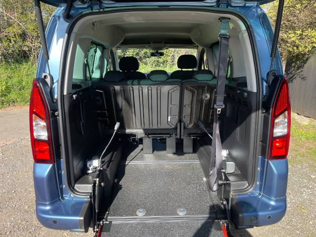 2018 Peugeot Partner Tepee 1.6 HORIZON RS BLUE HDI S/S AUTOMATIC WHEELCHAIR ACCESSIBLE VEHICLE 5 SEATS