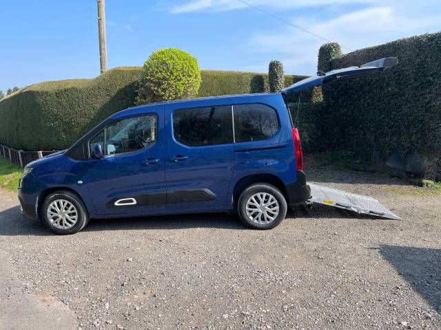 2020 Citroen Berlingo 1.5 BlueHDi 100 Feel M 5dr WHEELCHAIR ACCESSIBLE VEHICLE 3 SEATS