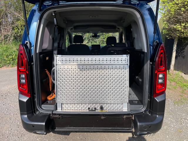 2020 Citroen Berlingo 1.5 BlueHDi 100 Feel M 5dr WHEELCHAIR ACCESSIBLE VEHICLE 3 SEATS