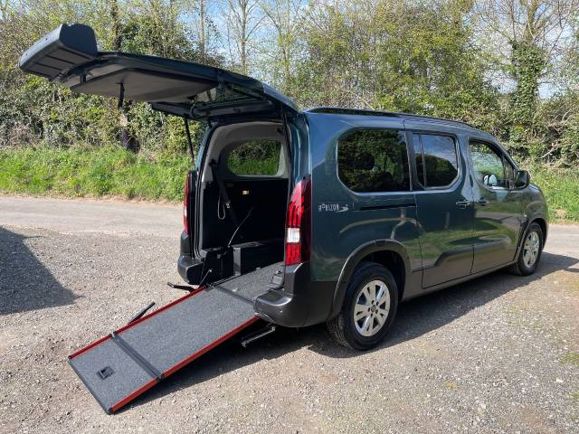 Peugeot Rifter 1.5 BlueHDi 100 Allure 5dr WHEELCHAIR ACCESSIBLE VEHICLE 5 SEATS Wheelchair Adapted Diesel Blue