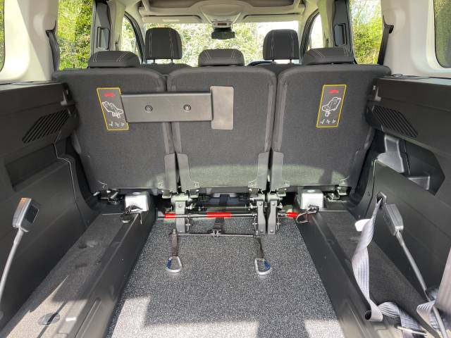 2024 Peugeot Rifter 1.5 BlueHDi 100 Allure 5dr WHEELCHAIR ACCESSIBLE VEHICLE 5 SEATS