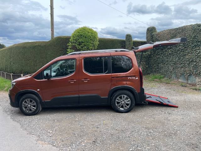 2022 Peugeot Rifter 1.5 BlueHDi 100 Allure 5dr WHEELCHAIR ACCESSIBLE VEHICLE 3 SEATS