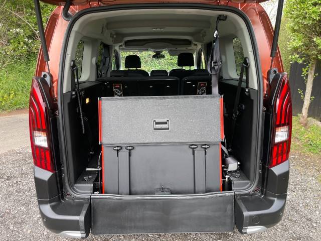 2022 Peugeot Rifter 1.5 BlueHDi 100 Allure 5dr 5 SEAT WHEELCHAIR ACCESSIBLE VEHICLE