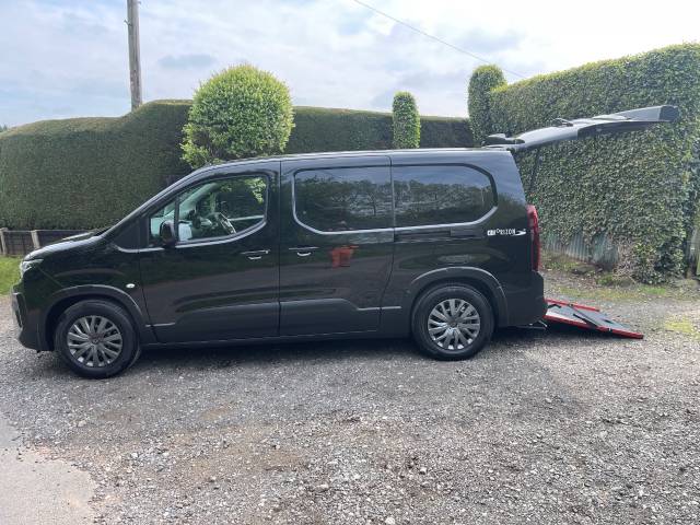 2025 Peugeot Rifter 100kW Allure Long 52kWh 5dr Auto WHEELCHAIR ACCESSIBLE VEHICLE 5 SEATS