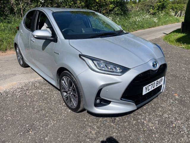 Toyota Yaris 1.5 Hybrid Excel 5dr CVT Hatchback Petrol / Electric Hybrid Silver