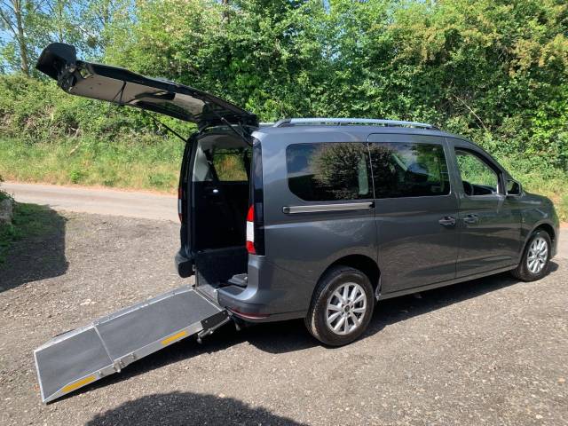 2024 Ford Tourneo Connect 2.0 EcoBlue Titanium 5dr WHEELCHAIR ACCESSIBLE VEHICLE 4 SEATS