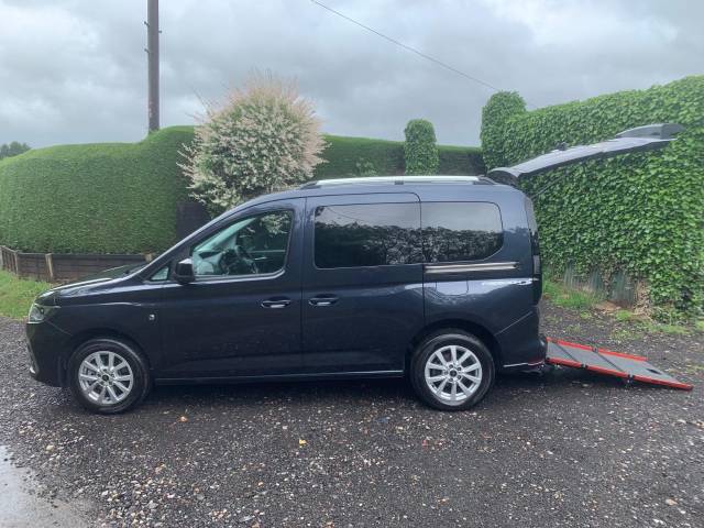 2024 Ford Tourneo Connect 2.0 EcoBlue Titanium 5dr AUTO WHEELCHAIR ACCESSIBLE VEHICLE 4 SEATS