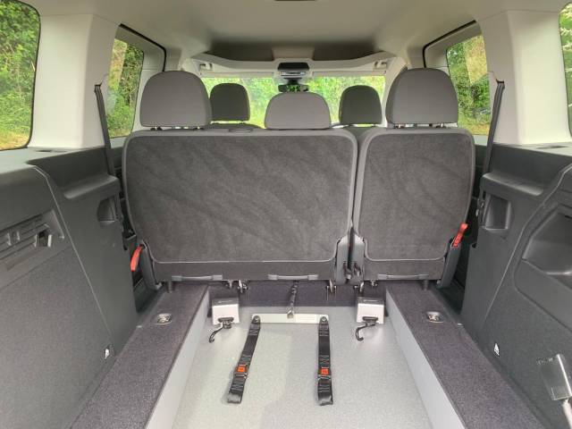 2024 Ford Tourneo Connect 2.0 EcoBlue Titanium 5dr AUTO 5 SEAT WHEELCHAIR ACCESSIBLE VEHICLE