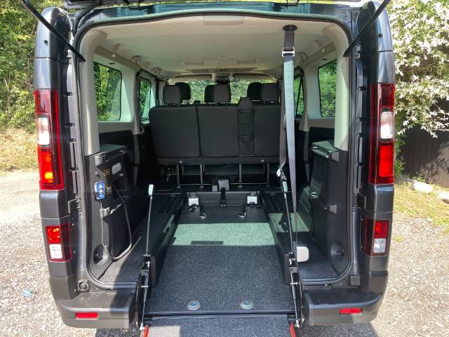 2024 Renault Trafic 2.0 LL30 Blue dCi 170 Extra AUTOMATIC WHEELCHAIR ACCESSIBLE VEHICLE 6 SEATS