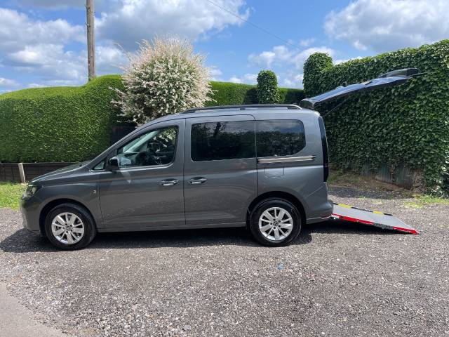2023 Volkswagen Caddy 1.5 TSI Life 5dr DSG AUTOMATIC WHEELCHAIR ACCESSIBLE VEHICLE 5 SEATS