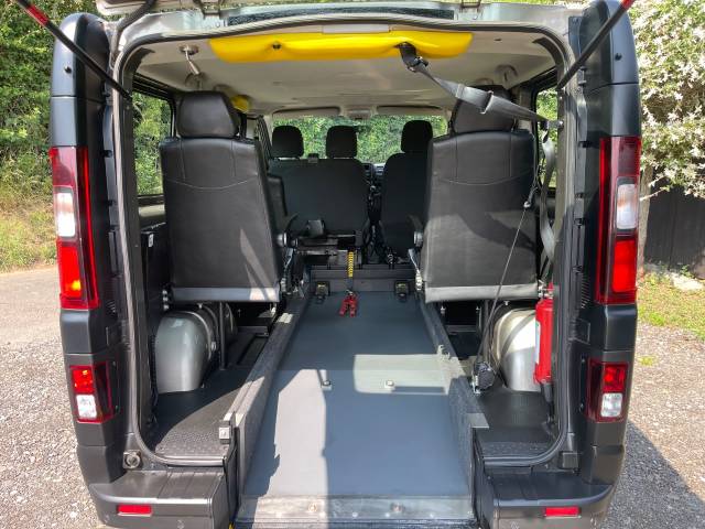 2021 Renault Trafic 2.0 SL28 ENERGY dCi 120 WHEELCHAIR ACCESSIBLE VEHICLE 7 SEATS