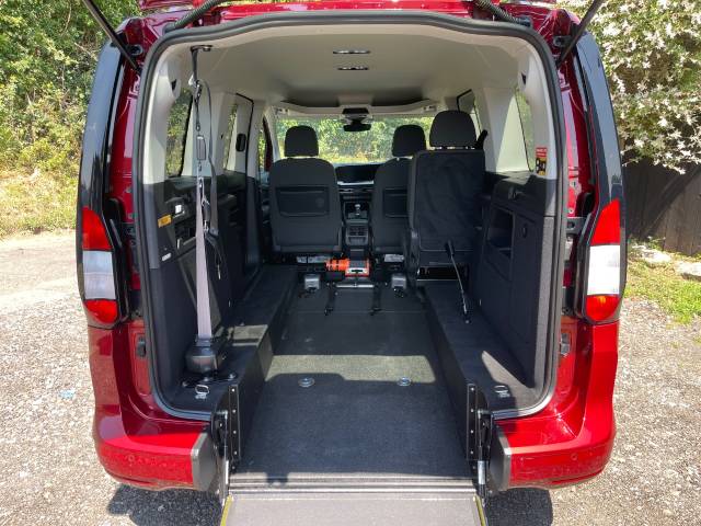 2023 Ford Tourneo Connect 2.0 EcoBlue Titanium 5dr WHEELCHAIR ACCESSIBLE VEHICLE 3 SEATS