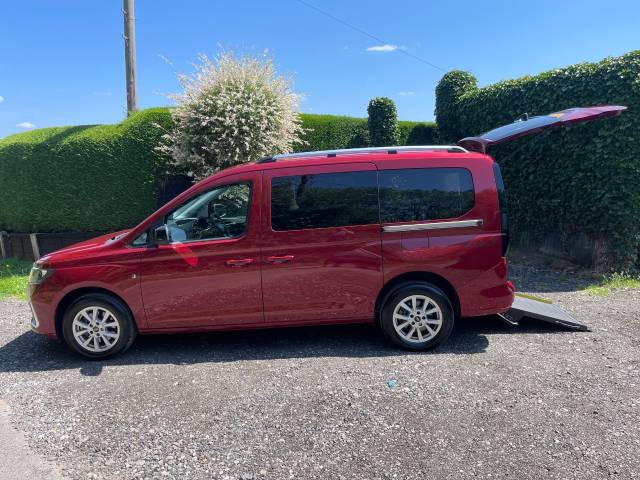 2023 Ford Tourneo Connect 2.0 EcoBlue Titanium 5dr WHEELCHAIR ACCESSIBLE VEHICLE 3 SEATS