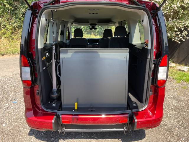 2023 Ford Tourneo Connect 2.0 EcoBlue Titanium 5dr WHEELCHAIR ACCESSIBLE VEHICLE 3 SEATS