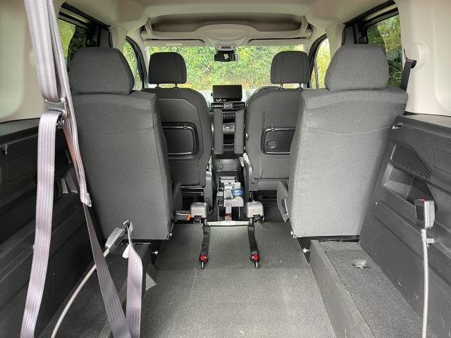 Citroen Berlingo 1.5 BlueHDi 130 Plus M 5dr AUTOMATIC WHEELCHAIR ACCESSIBLE VEHICLE 4 SEATS Wheelchair Adapted Diesel Black