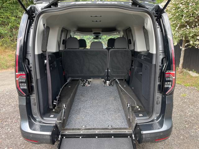 2022 Volkswagen Caddy Maxi 1.5 TSI Life 5dr DSG AUTOMATIC 5 SEATS WHEELCHAIR ACCESSIBLE VEHICLE
