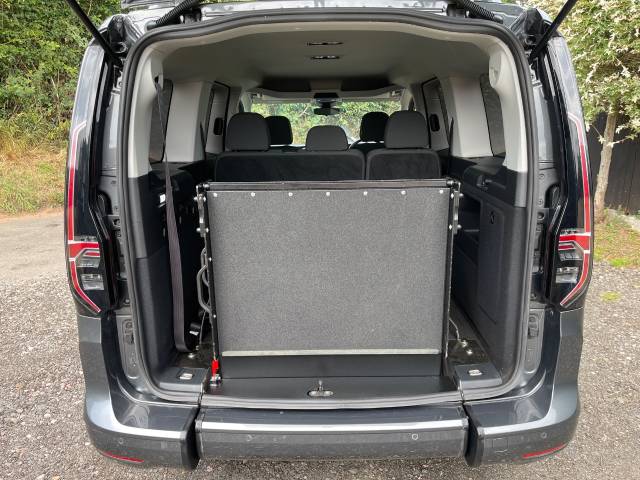 2022 Volkswagen Caddy Maxi 1.5 TSI Life 5dr DSG AUTOMATIC 5 SEATS WHEELCHAIR ACCESSIBLE VEHICLE