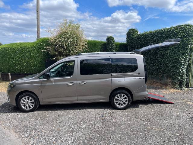 2024 Ford Tourneo Connect 2.0 EcoBlue Titanium 5dr 5 SEATS PLUS WHEELCHAIR ACCESSIBLE VEHICLE